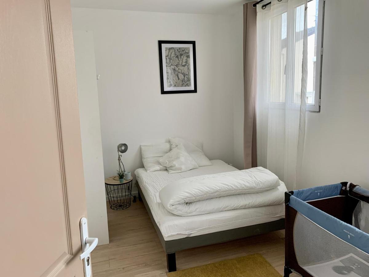 Agreable Maison Avec Parking Gratuit Sur Place. سان دوني المظهر الخارجي الصورة